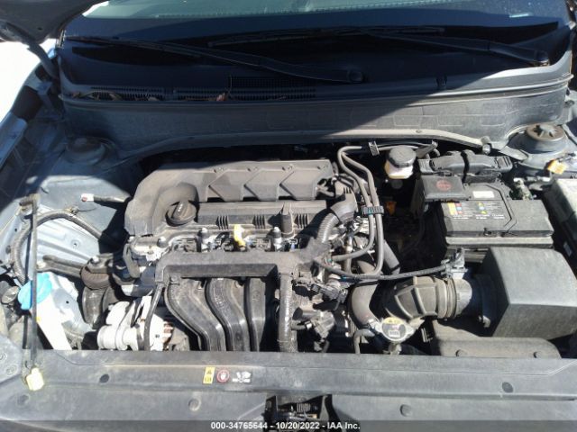 KMHRC8A3XNU137819 Hyundai Venue Sel