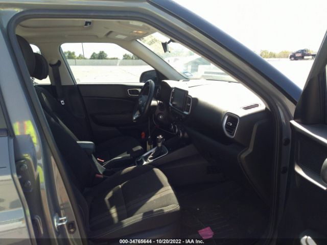 KMHRC8A3XNU137819 Hyundai Venue Sel