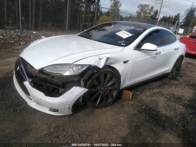 Tesla Model S P90d 2015 5YJSA1E49FF101295 Image 2