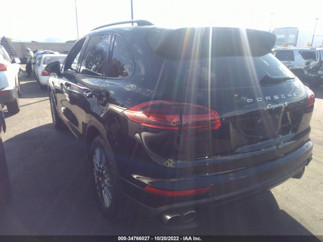 2016 Porsche Cayenne, VIN: WP1AE2A21GLA58594