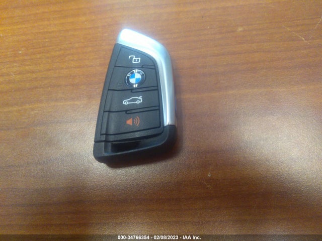 2021 BMW X1, VIN: WBXJG7C08M5S76135