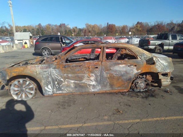2C3CCAKG1GH239023 Chrysler 300 300c