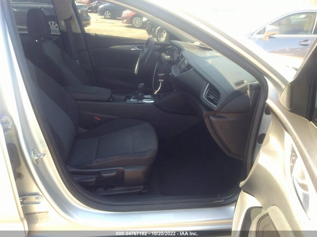 2018 Buick Regal, VIN: W04GL6SX4J1071713