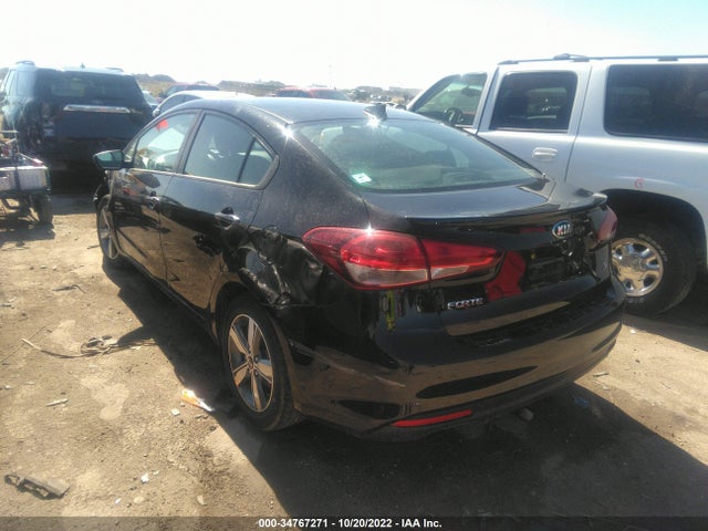 2018 Kia Forte, VIN: 3KPFL4A75JE262884