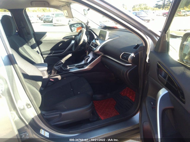 JA4AT4AA8JZ064904 Mitsubishi Eclipse Cross Le