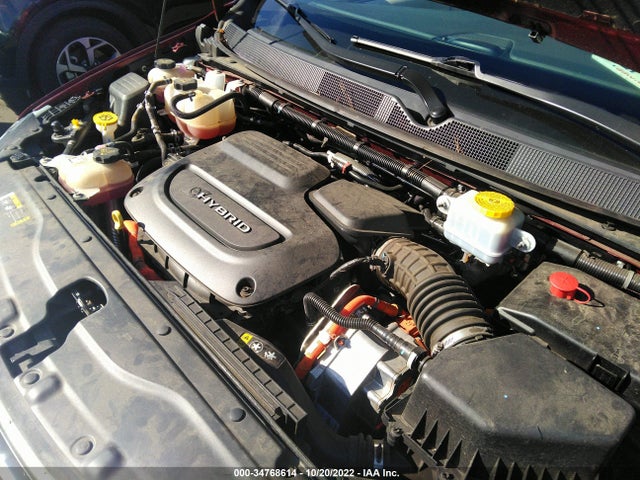 2018 Chrysler Pacifica Hybrid, VIN: 2C4RC1N74JR213762