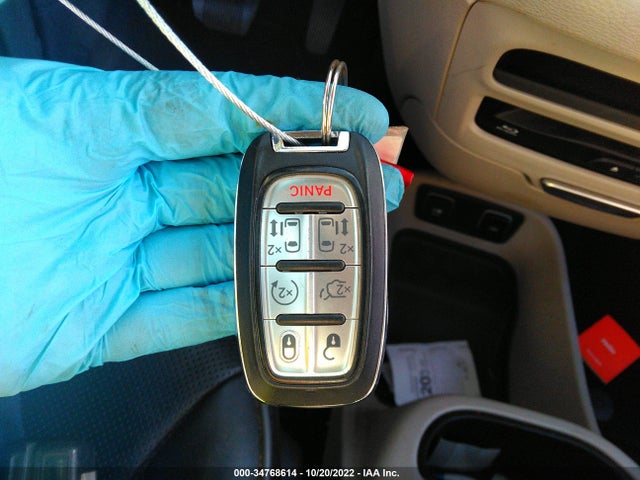 2018 Chrysler Pacifica Hybrid, VIN: 2C4RC1N74JR213762