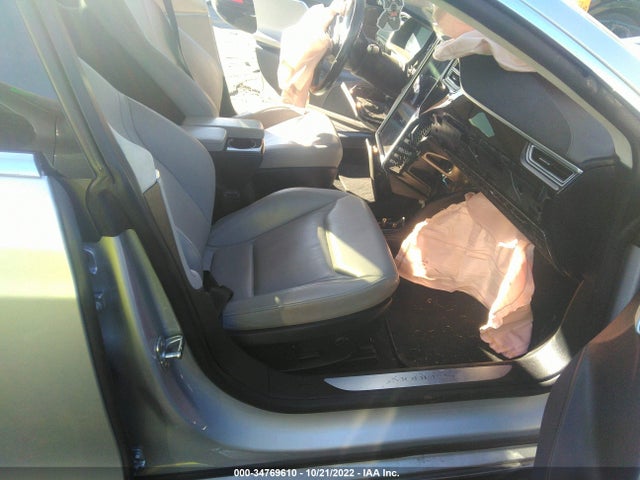 2015 Tesla Model S, VIN: 5YJSA1E23FF118947