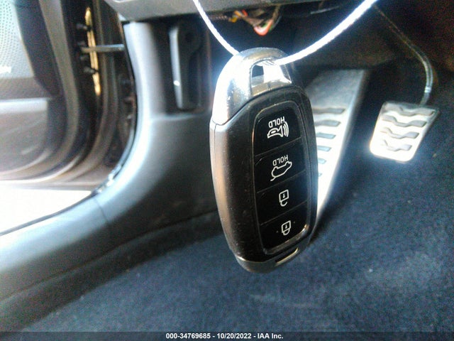 2021 Hyundai Veloster, VIN: KMHTH6AB2MU032340