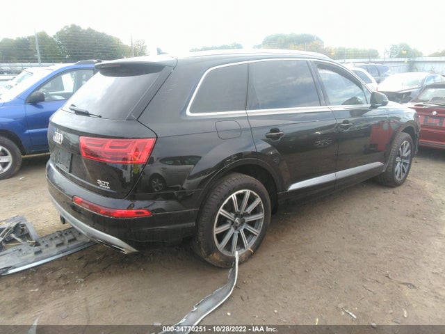 2017 Audi Q7, VIN: WA1LAAF73HD013876