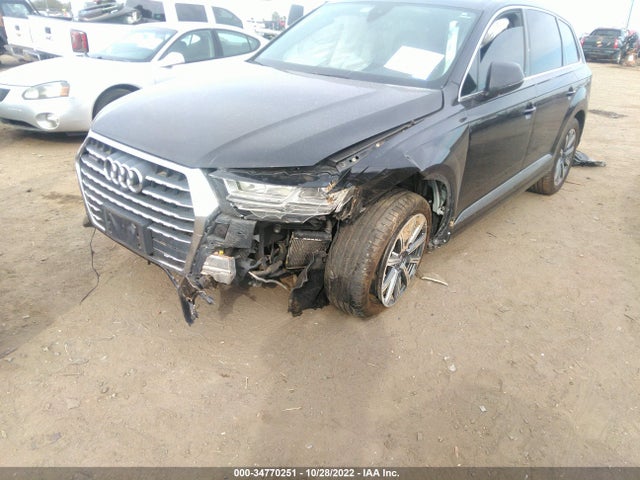 2017 Audi Q7, VIN: WA1LAAF73HD013876