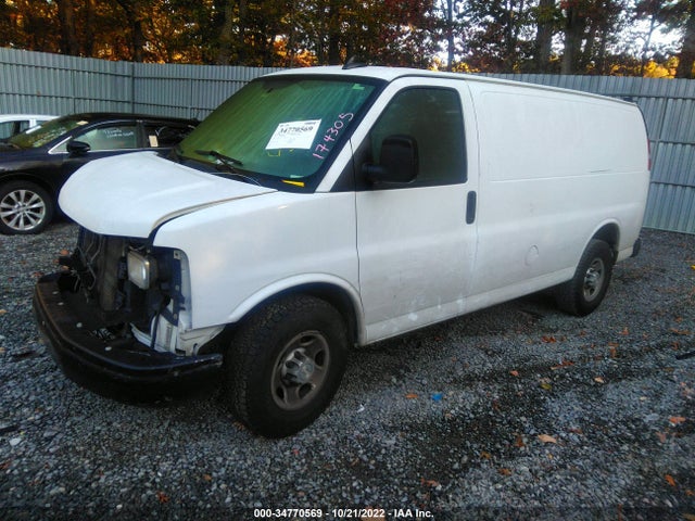 Chevrolet EXPRESS CARGO VAN 2017 1GCWGAFF5H1174305 Image 2
