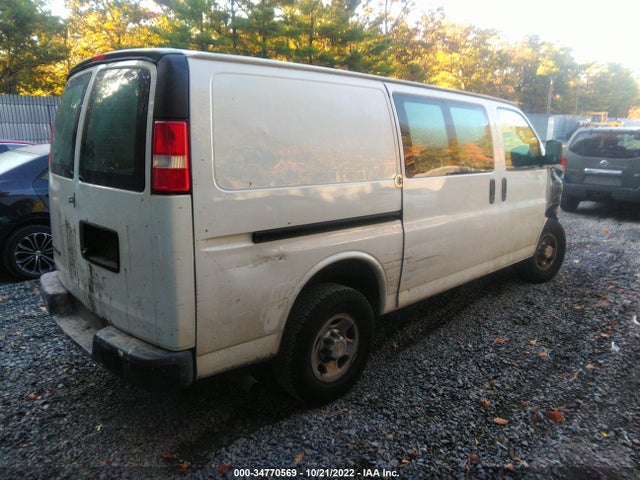 Chevrolet EXPRESS CARGO VAN 2017 1GCWGAFF5H1174305 Image 5
