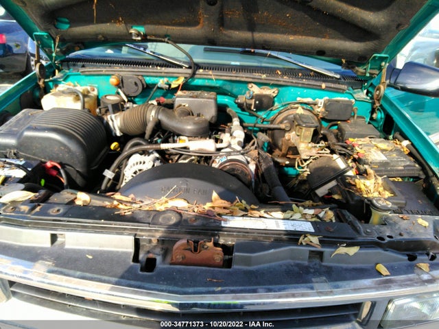 1996 CHEVROLET GMT-400 C2500 VIN: 2GCFC29R8T1181453
