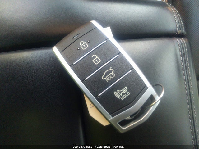 2018 Genesis G90, VIN: KMHG34JA3JU037263