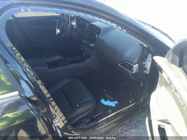 SAJAD4BG3HA973410 Jaguar Xe 25t Premium