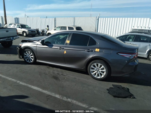 4T1B11HK9JU613483 Toyota CAMRY LE