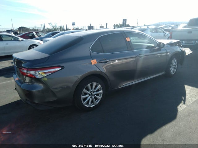 4T1B11HK9JU613483 Toyota CAMRY LE