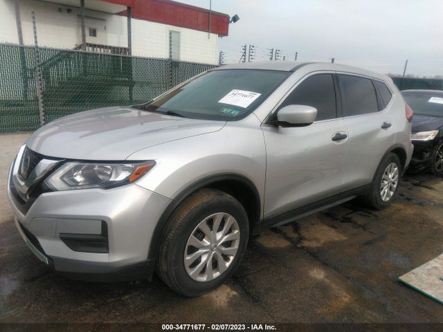 Nissan ROGUE S 2017 KNMAT2MV9HP591123 Image 2