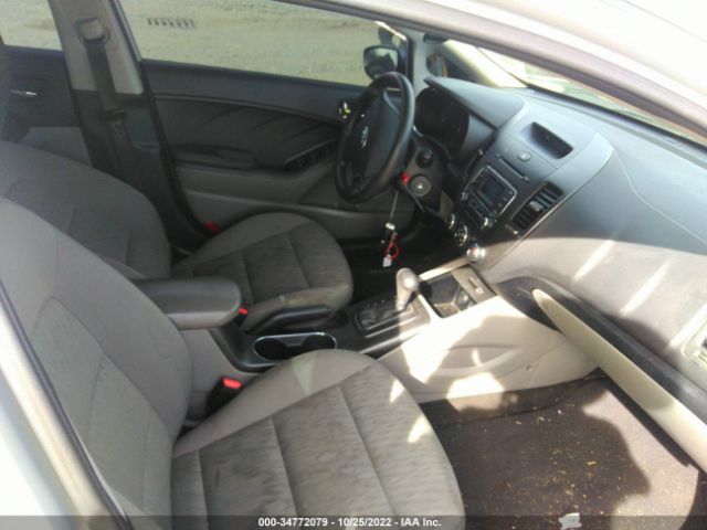 KNAFK4A61G5552180 KIA FORTE LX