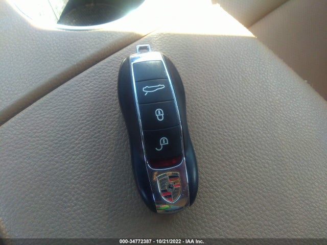 2015 Porsche Panamera, VIN: WP0AA2A74FL006450