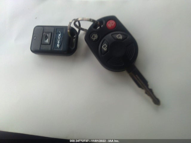 Lincoln MKZ 2010 3LNHL2JC8AR655731 Image 3