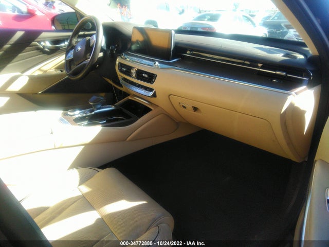 2019 Kia K900, VIN: KNAS24J60K6010392