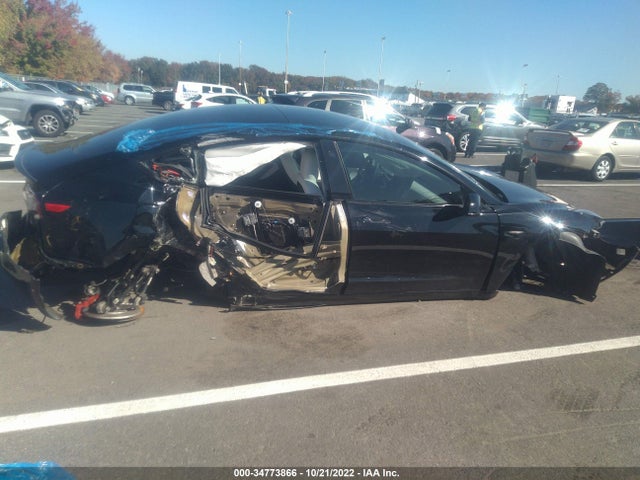 2019 Tesla 3, VIN: 5YJ3E1EB2KF422029
