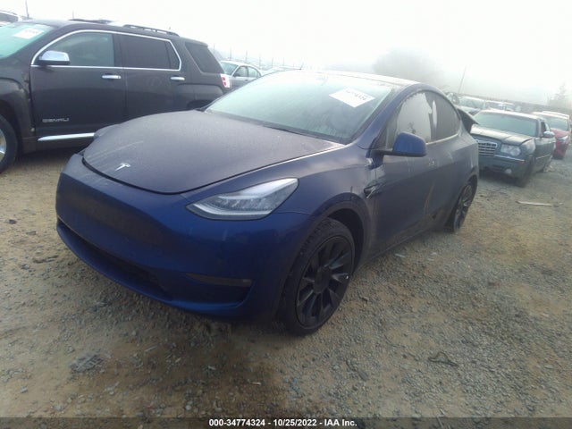 Tesla Model Y Long Range 2021 5YJYGDEE1MF125557 Image 2