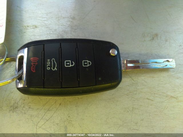 KNAGM4A78F5645851 KIA Optima Lx