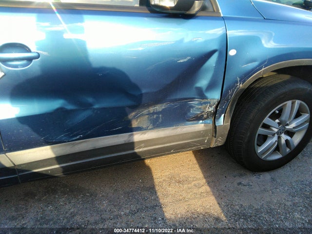 WVGAV7AX9HK004473 Volkswagen TIGUAN