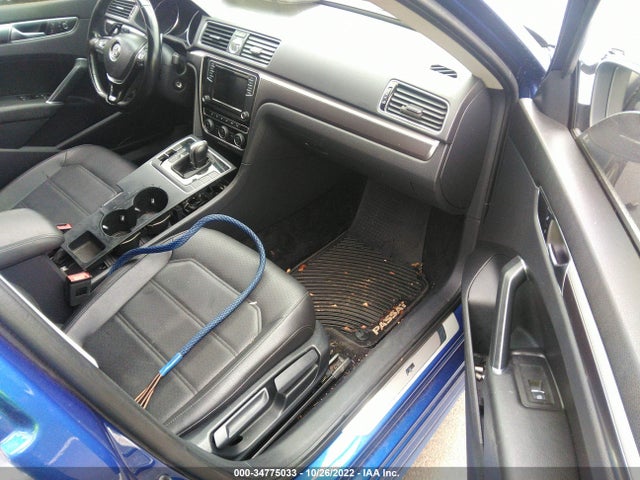 2017 Volkswagen Passat, VIN: 1VWDT7A38HC066829