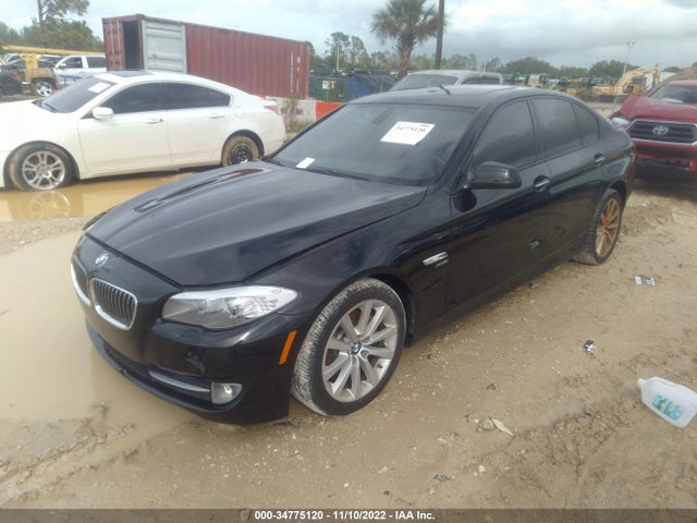 BMW 528 2012 WBAXH5C50CDW05724 Image 2