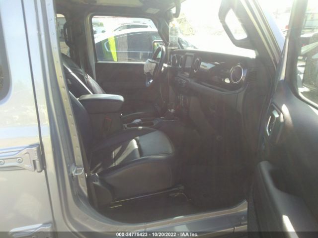 1C4HJXENXLW238677 Jeep Wrangler Unlimited Sahara Altitude