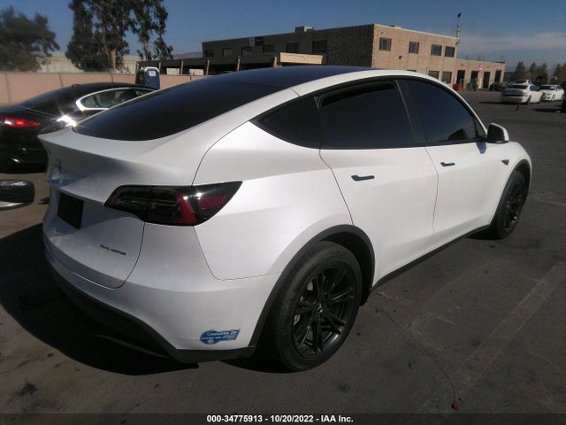 Tesla Model Y Long Range 2021 5YJYGDEE2MF214912 Image 4