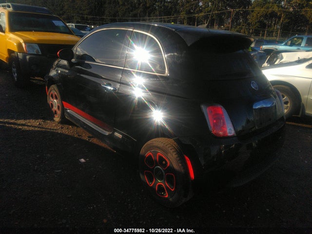 2016 Fiat 500e, VIN: 3C3CFFGE7GT221936