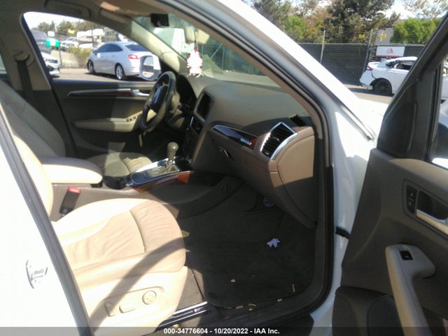 WA1CFBFP5BA107175 Audi Q5 2.0t Premium