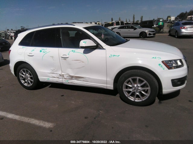 WA1CFBFP5BA107175 Audi Q5 2.0t Premium