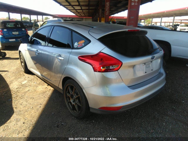 Ford FOCUS SE 2015 1FADP3K2XFL203908 Image 3