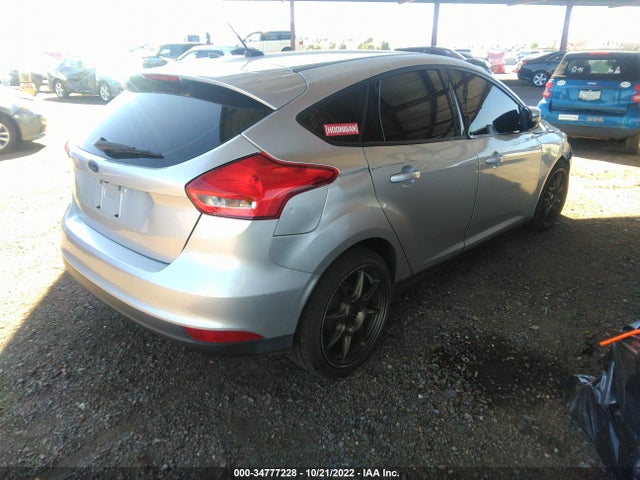 Ford FOCUS SE 2015 1FADP3K2XFL203908 Image 4