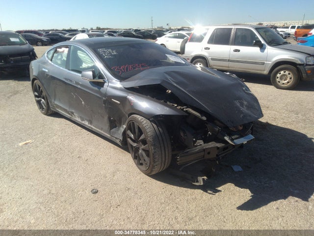 2016 Tesla Model S, VIN: 5YJSA1E26GF143861