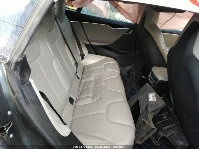 2016 Tesla Model S, VIN: 5YJSA1E26GF143861