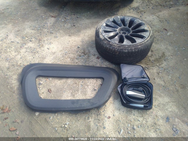 Tesla Model Y 2022 7SAYGDEF7NF372272 Image 12