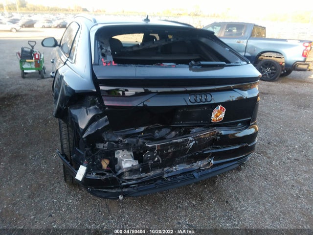 WA1AVAF19KD011662 Audi Q8 PREMIUM