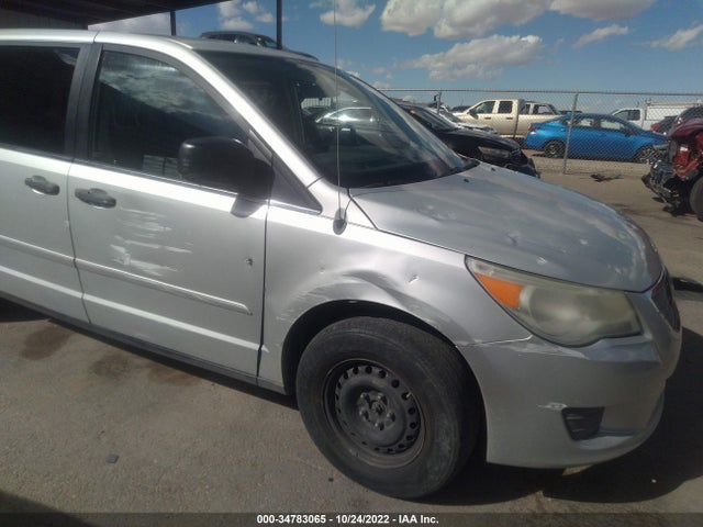 Volkswagen Routan S 2010 2V4RW4D1XAR324537 Image 7