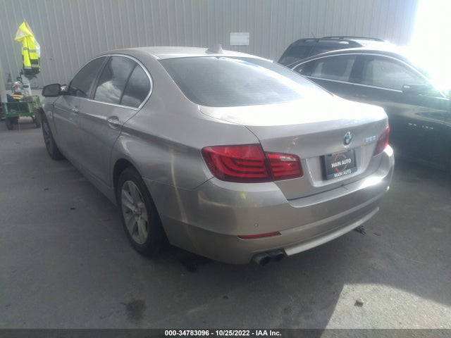BMW 5 Series 528i 2013 WBAXG5C59DDY36075 Image 3