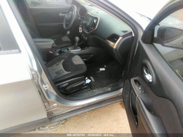 1C4PJLAB6FW701421 Jeep Cherokee Sport