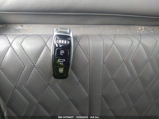 2020 Audi S7, VIN: WAUPFAF22LN051239