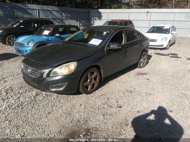 Volvo S60 2012 YV1622FS3C2140135 Image 2