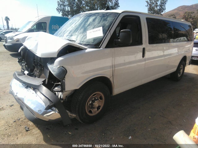 Chevrolet Express Passenger Lt 2018 1GAZGPFG8J1318257 Image 2